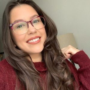 Meet your Posher, Desiree